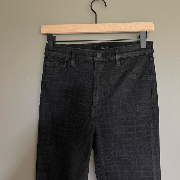 J Brand Leenah High Rise Skinny Ankle Jeans Size 28 Caiman Python Print Black - Picture 3 of 16